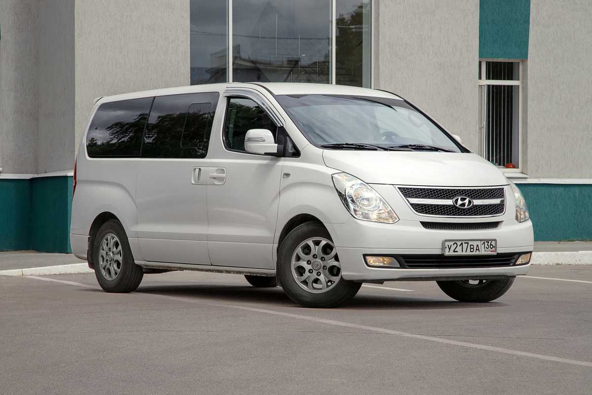 Hyundai Starex У217ВА136